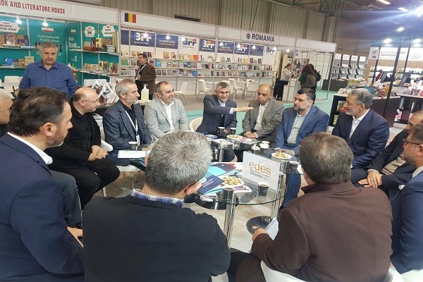 بازدید مدیرعامل خانه کتاب ایران از نمایشگاه کتاب استانبول و دیدار با رئیس این نمایشگاه
