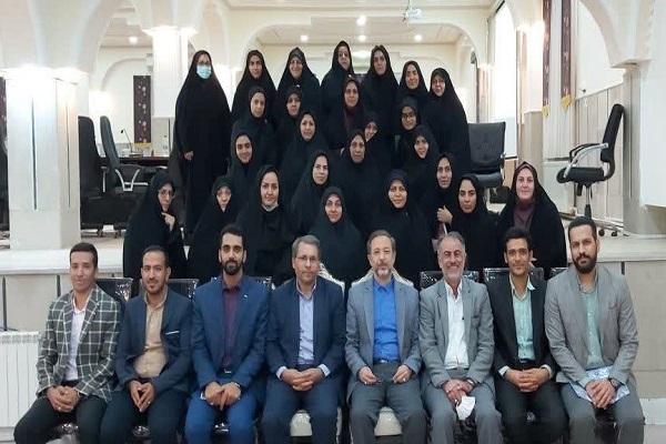 کارگاه تخصصی به منظور ارتقای صلاحیت‌های حرفه‌ای آموزگاران