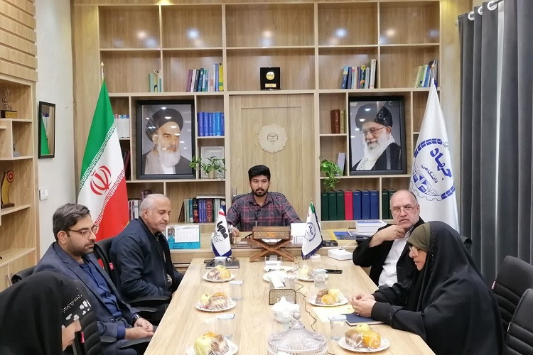 عصر شعر «پروانه‌های حرم»، جهاددانشگاهی فارس
