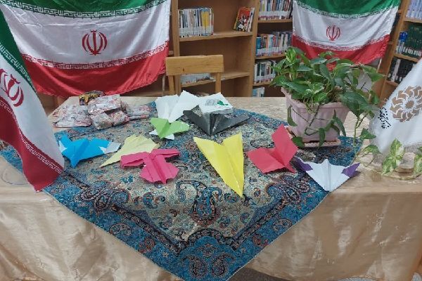 رویداد «به یاد آرتین» در کتابخانه عمومی امام صادق(ع) قم برگزار شد