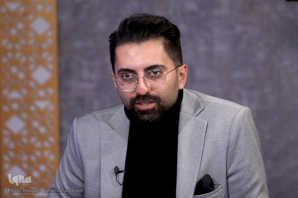 135 سوره نسا، پیام «اینان» است