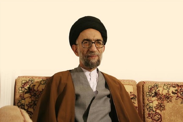 آیت‌الله سیدمجتبی موسوی‌لاری، عالم و متفکر بزرگ جهان اسلام