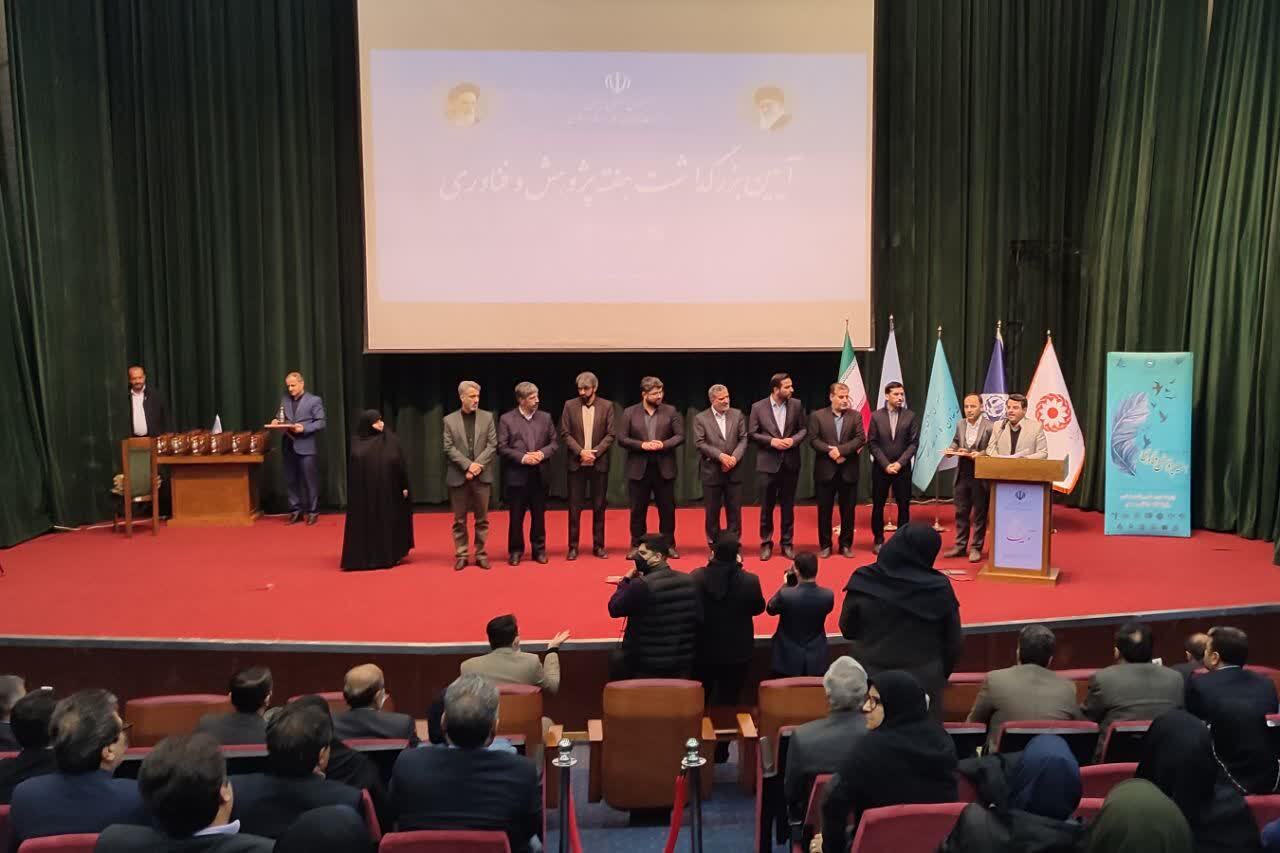 متناسب نبودن درآمد کشور با داشته‌هایش + فیلم