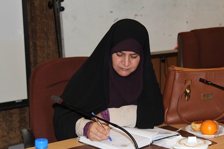 مهناز مردانی، معاون فرهنگی دانشگاه علوم پزشکی لرستان