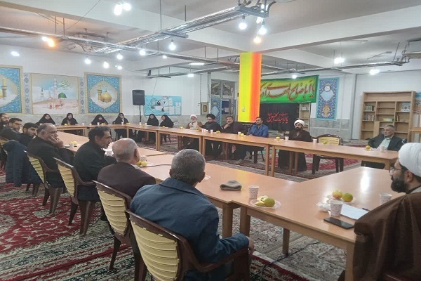 هم‌اندیشی مدیران مدارس حفظ قرآن همراه تحصیل برگزار شد