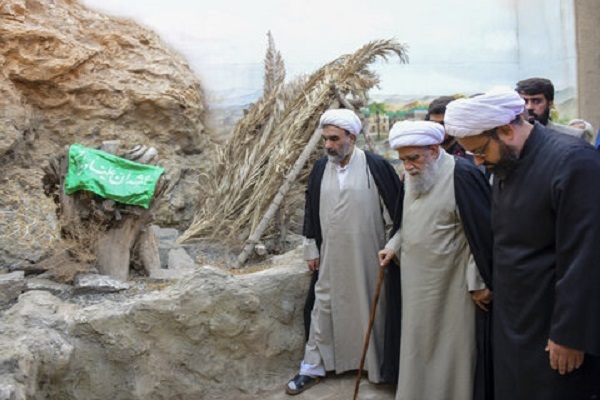 آیت‌الله کریمی جهرمی در بازدید از کوچه‌های بنی هاشم