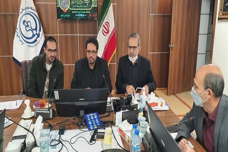 ثبت‌نام مسئولان دانشگاه علوم پزشکی شیراز ، جشنواره قرآن و عترت وزارت بهداشت