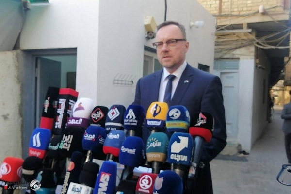 آیت الله سیستانی: پیروزی قاطع بر داعش امکان پیگرد و مجازات عناصر این گروهک را ممکن کرد/آماده