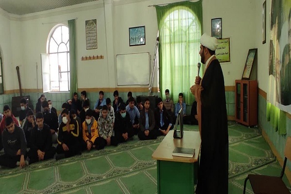 حجت الاسلام حسین پور رئیس تبلیغات اسلامی بندرگز