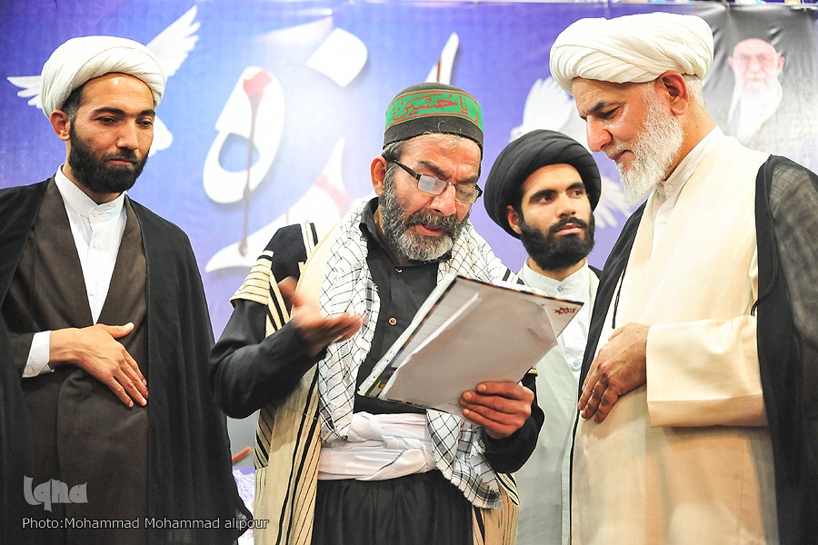 فیلم | شعرخوانی در محکومیت حادثه تروریستی ایذه