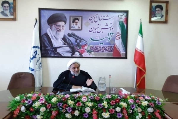 حجت‌الاسلام حسن عامری رابط نهاد رهبری در دانشگاه علمی کاربردی کرمان