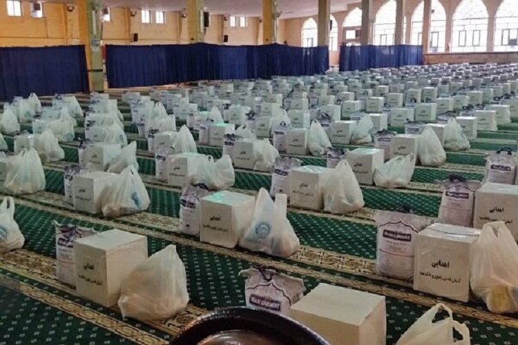 ارسالی// توزیع 18 هزار بسته معیشتی در بین نیازمندان سمنانی