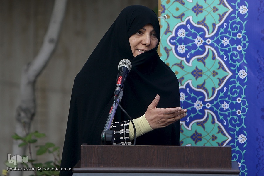 تجلیل از پیشکسوت گمنام و طرح مطالبه‌ای جدی در نهمین دیدار نوروزی جامعه قرآنی