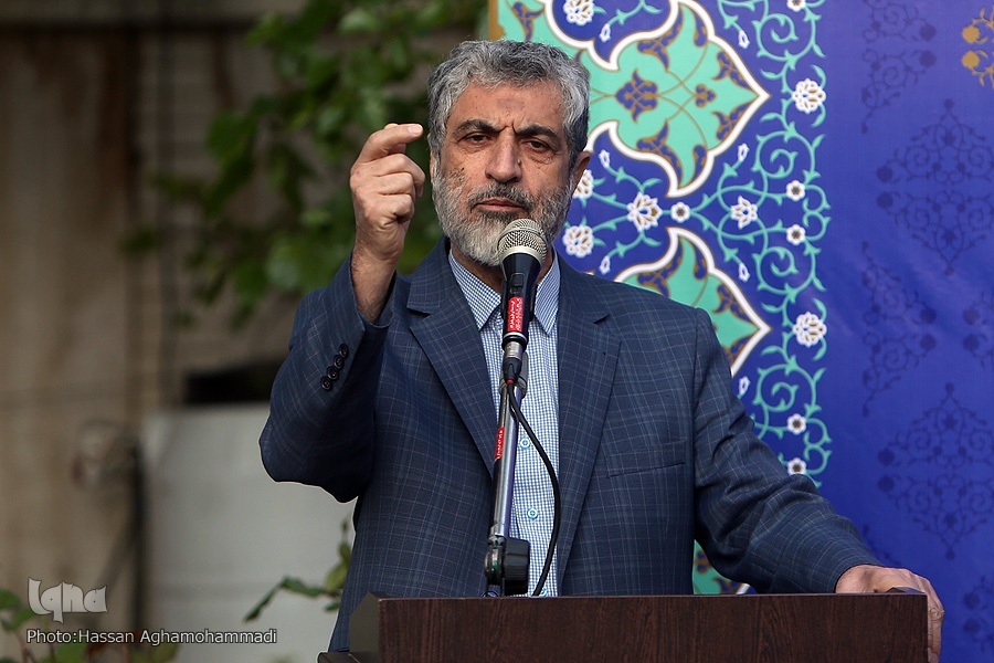 تجلیل از پیشکسوت گمنام و طرح مطالبه‌ای جدی در نهمین دیدار نوروزی جامعه قرآنی