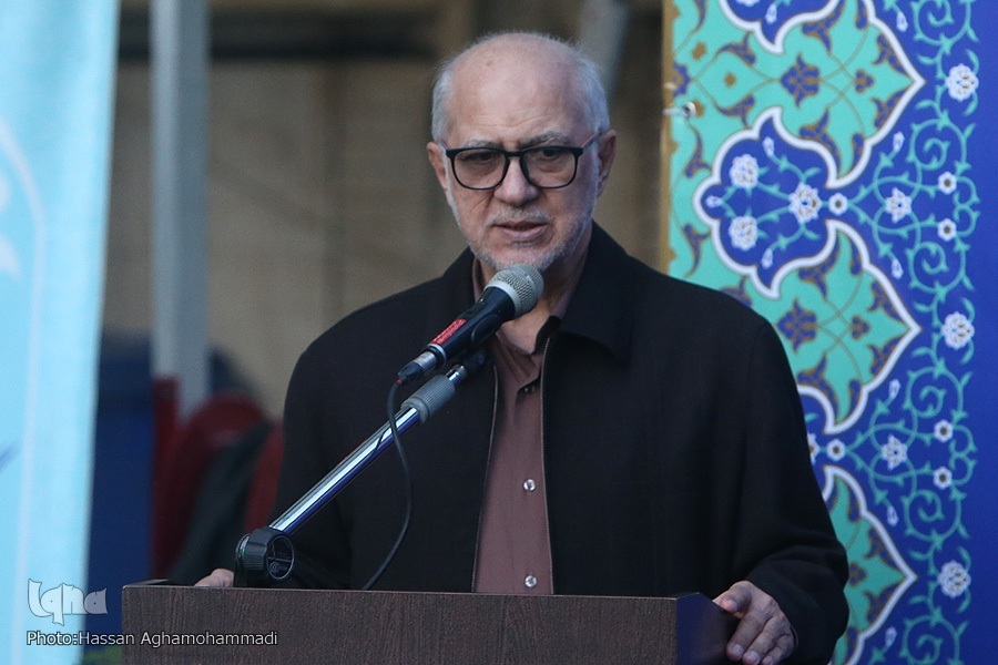 تجلیل از پیشکسوت گمنام و طرح مطالبه‌ای جدی در نهمین دیدار نوروزی جامعه قرآنی