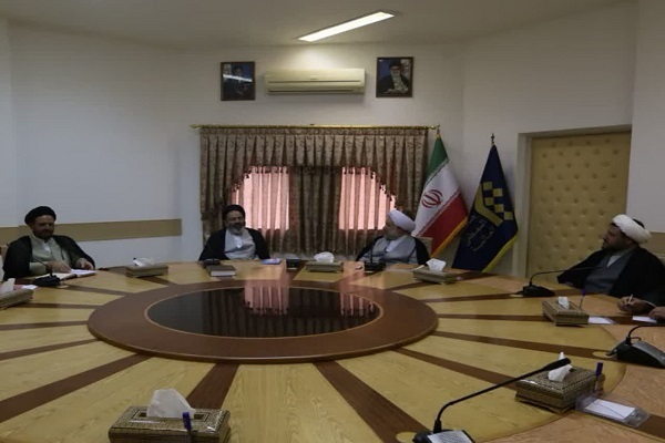 نماینده ولی‌فقیه در سازمان حج و زیارت با رئیس المصطفی دیدار کرد