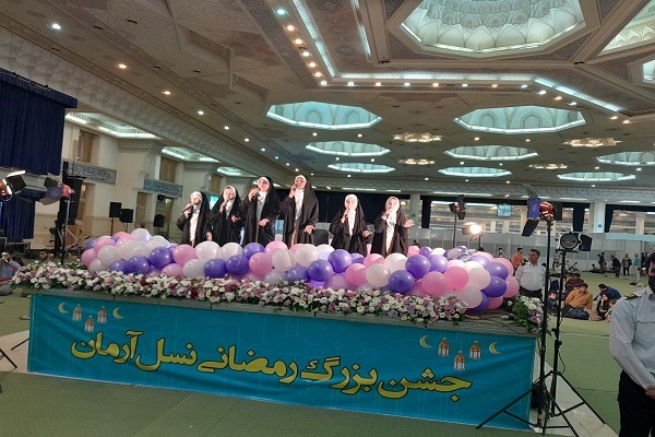 شادترین روز نمایشگاه قرآن با همخوانی عزیزم حسین و آقای مهربان