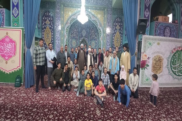 دیدار کاروان راهیان نور با آیت الله دری نجف آبادی دیدار کاروان راهیان نور با آیت الله دری نجف آبادی
