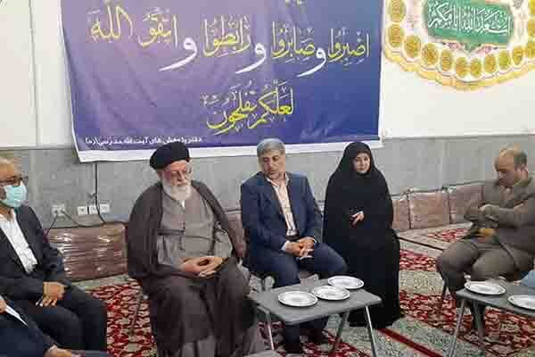 دیدار فعالان گردشگری با امام جمعه بخش مرکزی یزد