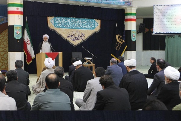علی عباسی رئیس جامعةالمصطفی العالمیه