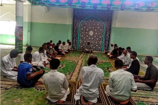 مراسم جزءخوانی قرآن در مراکز المصطفی ماداگاسکار + عکس