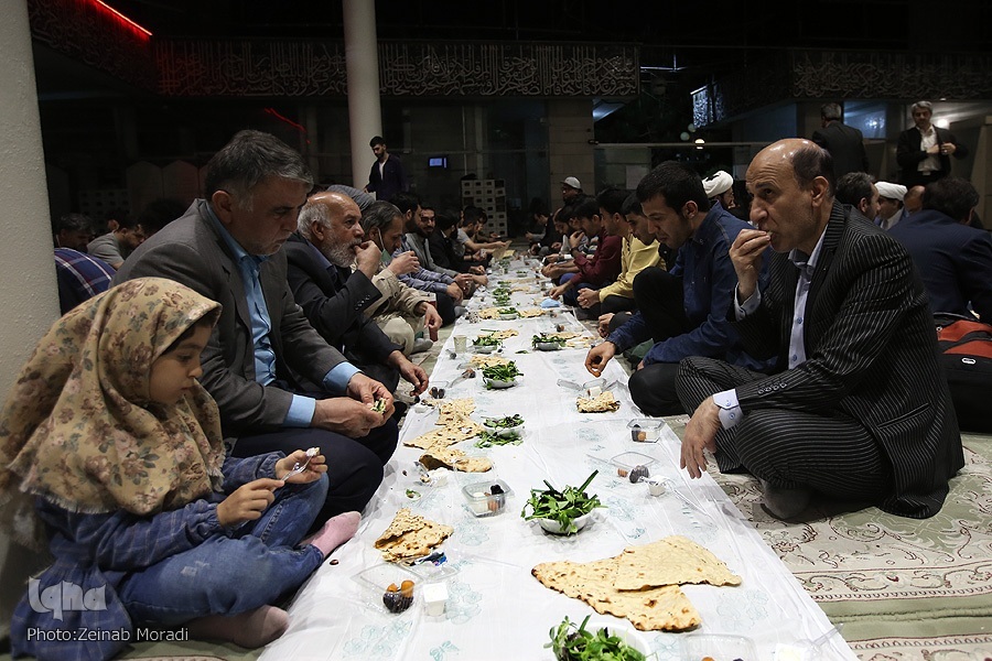 10 فرمان خداوند که آبادکننده زمین است