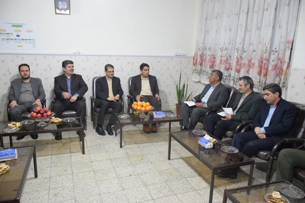 بازدید استاندار کردستان از خدمات رسانی به مسافران نوروزی بازدید استاندار کردستان از خدمات رسانی به مسافران نوروزی