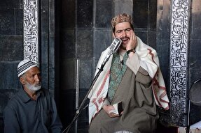 فیلم | تلاوت «احسان بیات» در جمع مسلمانان هندوستان