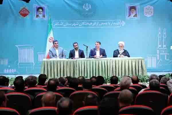 نشست استاندار یزد با فرهیختگان اشکذر