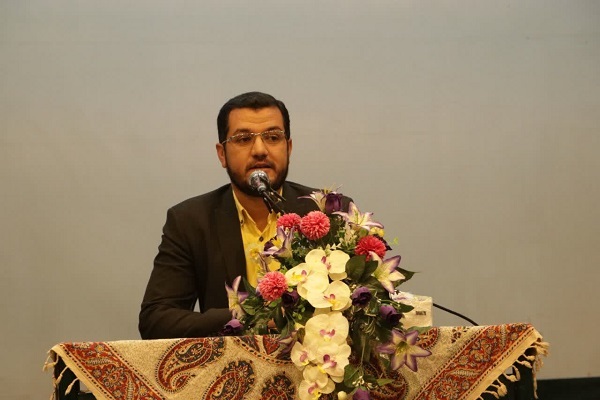 مرتضی کاشانی‌‌نژاد، روانشناس اسلامی