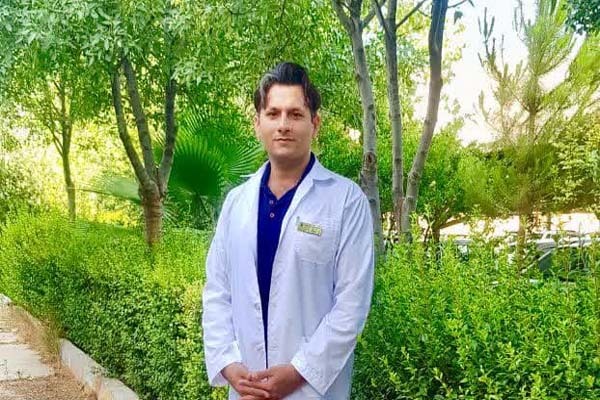 صلاح‌الدین عرب‌پور، مدیر خیریه امام علی(ع) دانشگاه علوم پزشکی لرستان