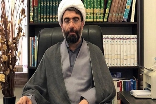 حجت‌الاسلام والمسلمین حبیب حاتمی‌کن‌کبود، مسئول نهاد نمایندگی مقام معظم رهبری در دانشگاه‌های لرستان