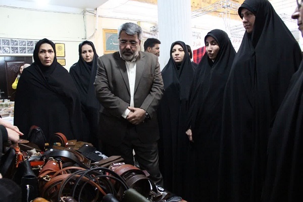 افتتاح نمایشگاه توانمندی‌های بانوان لرستان