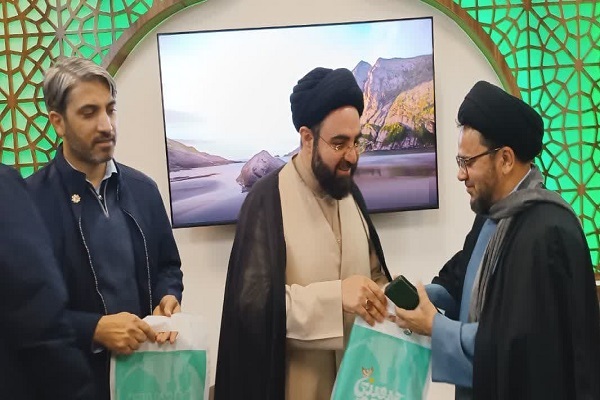 تشرف علمای اهل‌سنت «دیوبند» به حرم رضوی