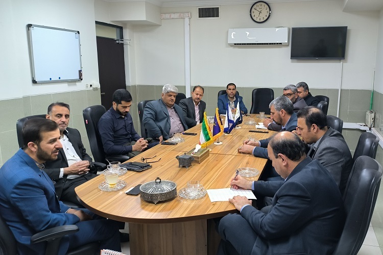 نشست شورای سیاستگذاری اردوی راهیاننور و پیشرفت آموزش و پرورش فارس