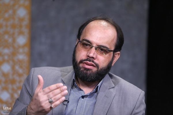 صبج چهارشنبه//// عصاره نگاه عرفانی؛ اخلاقی و معنوی شهید سلیمانی معنای تام «جهان‌وطنی» است + فیلم و صوت