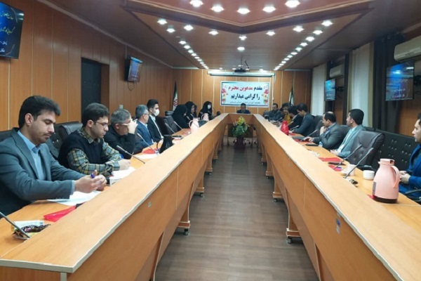 نشست تخصصی با کارشناسان تکنولوژی و گروه‌های آموزشی آموزش و پرورش لرستان