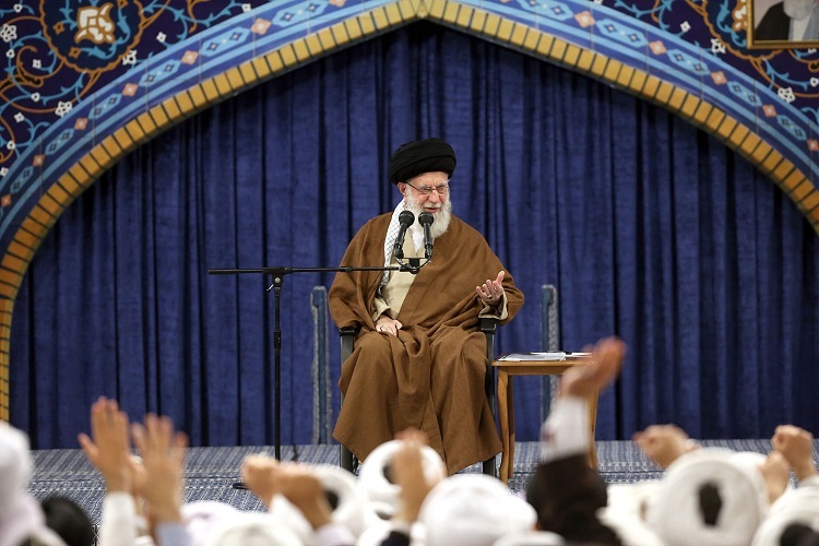 رهبر انقلاب اسلامی رهبر انقلاب اسلامی