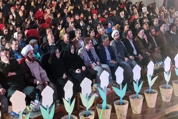 همایش «پرواز پروانه‌ها»؛ در بروجرد