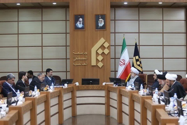 علی عباسی، رئیس جامعه المصطفی العالمیه
