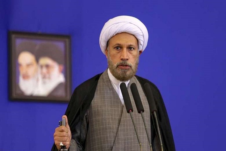 اعتکاف، تمرین سبکبالی است / مقاومت غزه برگرفته از مکتب امام حسین(ع) است