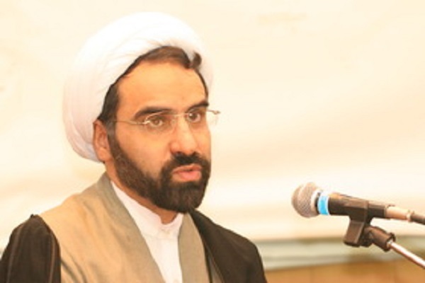 اراسل/ دیبا: وضعیت اخلاق و خانواده در ایران از جوامع سکولار بدتر است/ زارعان: تحلیل‌ها باید مبتنی بر آمارهای دقیق باشد