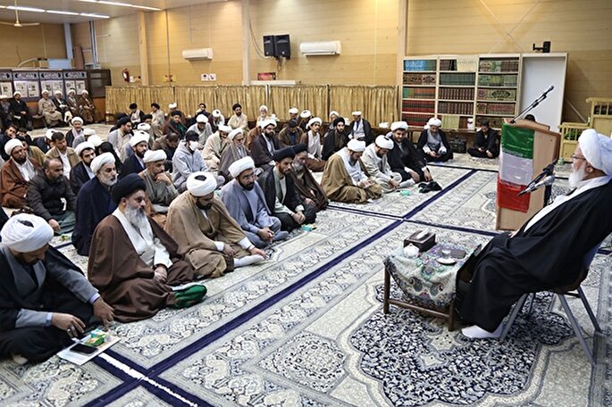 روحانیون یزد با نماینده ولی‌فقیه در استان دیدار کردند