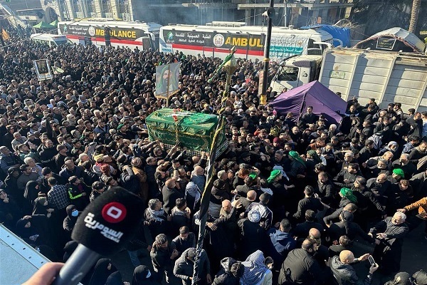 تشییع نمادین پیکر امام کاظم (ع) با حضور میلیونی زائران