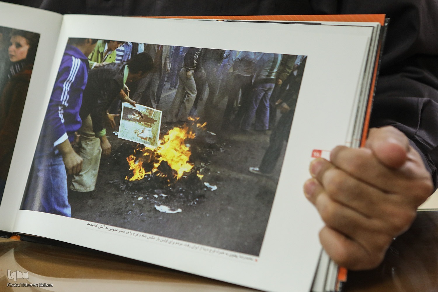 خروش خشم و جریان عاطفه در جان عکس‌های انقلاب مردم ایران + فیلم