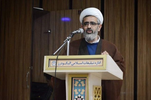 حجت‌الاسلام و مسلمین هبت‌اله هاشمی، مدیرکل بنیاد شهید و امور ایثارگران لرستان
