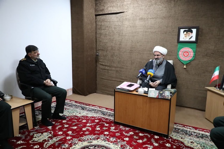 دیدار حجت الاسلام مطیعی نماینده ولی فقیه با احمدرضا رادان فرمانده انتظامی کشور