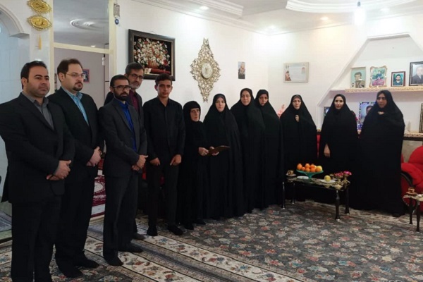 دیدار با خانواده شهید مدافع وطن شهید روح‌الله شکرزاده