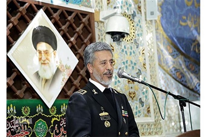 انقلاب اسلامی بزرگترین ضربه را به هیمنه پوشالی استکبار زد