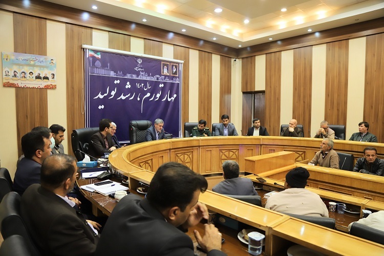 نشست استاندار فارس با کارگران